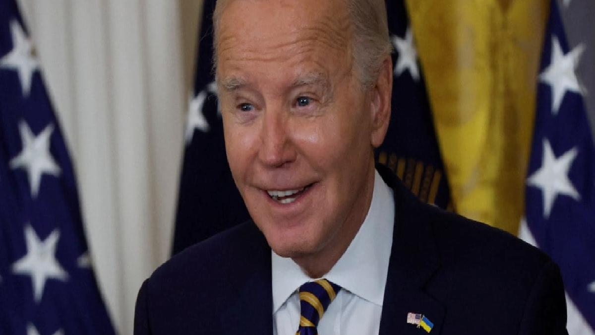 Joe Biden, Merkel ile Kohl'u karıştırdı