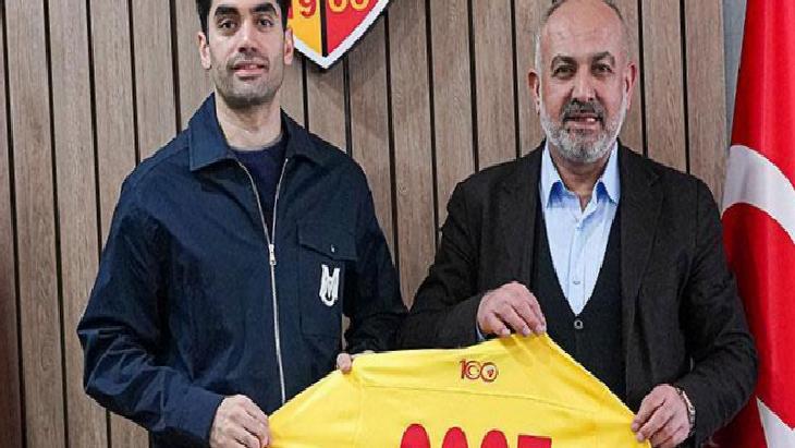 Kayserispor, Ali Karimi ile sözleşme uzattı!