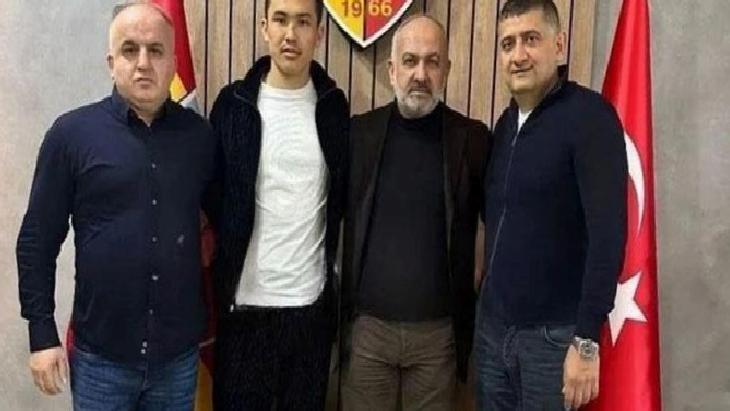 Kayserispor, Otabek Shukurov'u kadrosuna kattı!