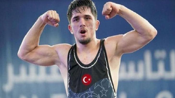 Muhammet Karavuş, Avrupa Güreş Şampiyonası'nda finale yükseldi!