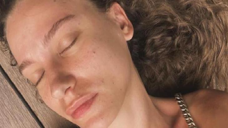 Sıfır makyaj Serenay Sarıkaya!