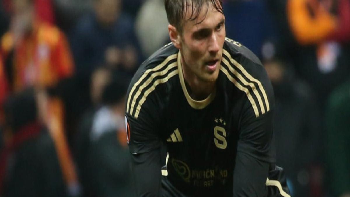 Sparta Praglı Filip Panak: Muslera gerçekten bir efsane