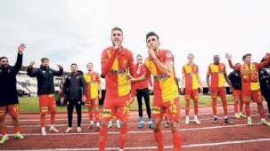 90+3 Ege'de Futbol | Stoilov’un ordusu Süper Lig’e doğru