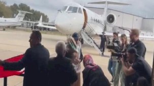 Alper Gezeravcı ailesiyle kavuştu! Bakan Kacır o anları paylaştı