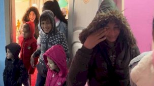 Anneleri evi terk etti! Bir paket makarna 6 kardeşin hayatını değiştirdi