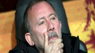 Antalyaspor'da Sergen Yalçın'dan VAR tepkisi! 'Yazık! Masa başında bunları yapmayın'