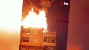 Avcılar'da feci yangın! 3 katlı bina alevlere teslim oldu
