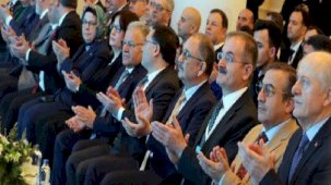 Bakan Özhaseki: Çok üretiyor ve kirletiyoruz