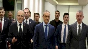 Bakan Şimşek'in Kocaeli'deki temasları sürüyor! İş insanları ile bir araya geldi