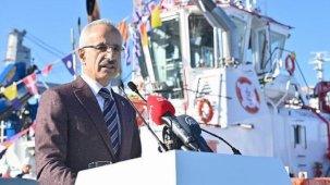 Bakan Uraloğlu açıkladı: Boğazlardan geçen gemi sayısında yükseliş