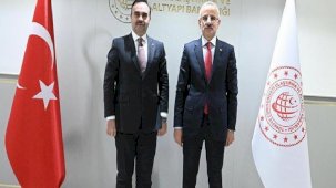 Bakan Uraloğlu ile Bakan Kacır görüştü! 'Havada, karada, denizde, uzayda, siber dünyada'