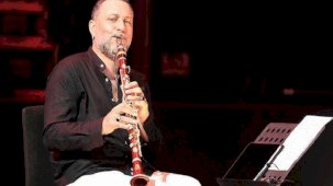 Bergama'da 1. sıra adayı gösterildi! Hüsnü Şenlendirici'den meclis üyeliği açıklaması