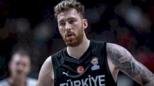 Chicago Bulls'tan Onuralp Bitim'e yeni sözleşme! İşte kazanacağı ücret