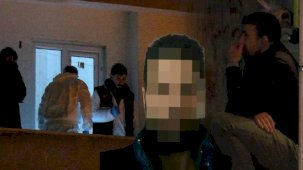 Dehşet evi: Anne ve babasını tüfekle öldürdü, kardeşinin boğazını kesti