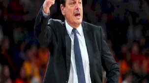 Ergin Ataman'dan galibiyet sonrası Fenerbahçe'ye gönderme: OAKA ne demek gösterdik!