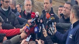 Erzincan'daki toprak kaymasında son durum! Bakan Bayraktar açıkladı