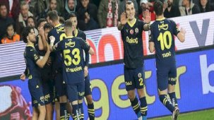 Fenerbahçe, Antalyaspor'u 2 golle yıktı!