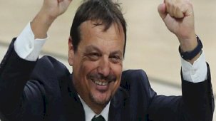 Fenerbahçe maçı öncesi Ergin Ataman'dan gözdağı! 'Tüm Avrupa OAKA atmosferini görecek'