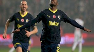 Fenerbahçe'de Michy Batshuayi'den 17'nci gol sevinci!