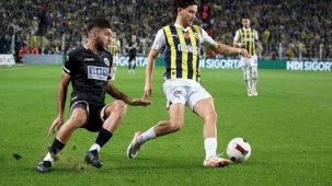 Fenerbahçe'den Kadıköy'de kritik kayıp! Alanyaspor puanla döndü