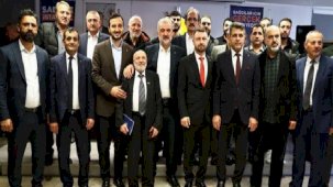 Gelecek Partisi'nden istifa eden 50 kişi AK Parti'ye katıldı