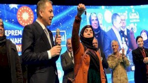 'Her ay 15-20 bin konut ve köy evini hak sahipleri ile buluşturacağız'