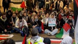 Hollanda'da Filistin'e destek için oturma eylemi yapıldı