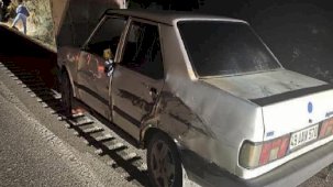 Karayolunda arızalanan otomobile TIR çarptı! 1 kişi hayatını kaybetti