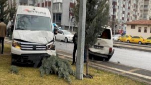 Kayseri'de kaza! Savrulan araç yayaya çarptı