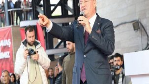 Lütfü Savaş: Ben Hatay garip ve mahzun olmasın diye adayım