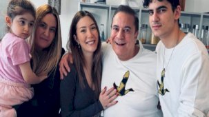 Mehmet Ali Erbil, doğum gününde çocuklarıyla bir araya geldi