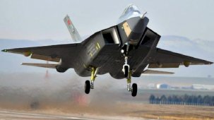 Milli uçak KAAN gök vatanda! İşte F-16 ve KAAN karşılaştırması