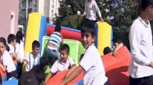 Milyonlarca öğrenci ve veli bu habere kilitlendi! Tatil süresi kısalıyor eğitim süresi uzuyor