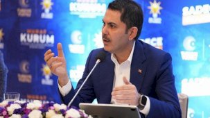 Murat Kurum'dan İBB yönetimine afiş tepkisi: Hangi hukuka göre söküyorsunuz