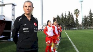 Necla Güngör Kıragası: Öncelikli hedefimiz bu seviyede kalıcı olmak!