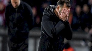 Okan Buruk'tan Çek basın mensuplarına tepki: Sizi çıkaralım, siz konuşun