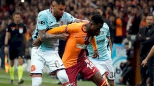 Osman Şenher'den Galatasaray - Başakşehir yorumu! 'Zaha çok top eziyor'