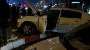 Polisin 'dur' ihtarına uymadı! Kaza yapan ehliyetsiz sürücü yakalandı