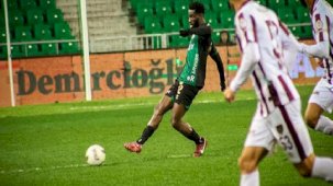 Sakaryaspor, Bandırmaspor engeline takılmadı!