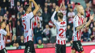 Samsunspor, Antalyaspor'u 2-0 mağlup etti