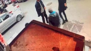 Son dakika: İstanbul'da AK Parti programına saldırıda yeni görüntü