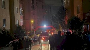 Ümraniye'de 10 katlı binada korkutan yangın! Duman bir anda binayı sardı
