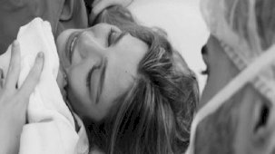 Yasemin Şefkatli doğum fotoğraflarını paylaştı! 'Sizi çok bekledik'