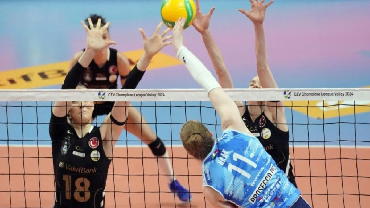 VakıfBank çeyrek final ilk maçında mağlup oldu