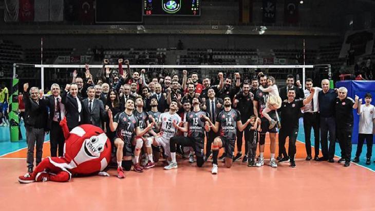 Ziraat Bankkart, CEV Şampiyonlar Ligi'nde yarı finalde!