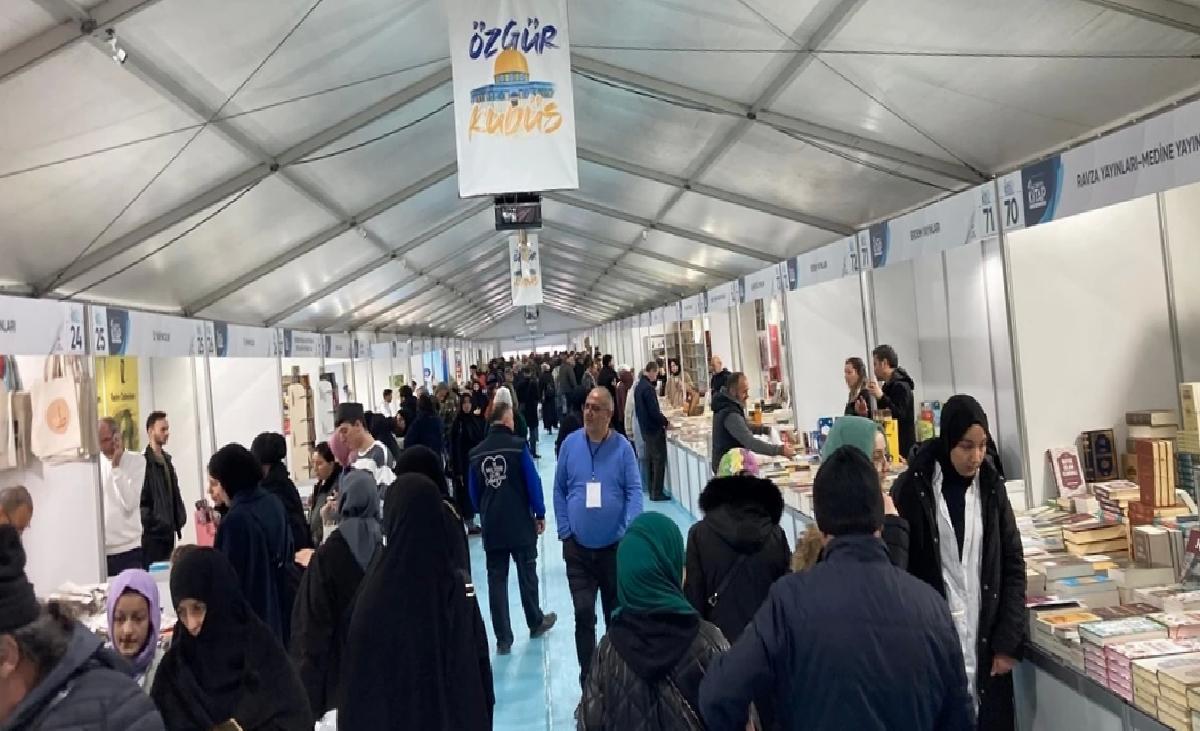 41. Türkiye Kitap ve Kültür Fuarı Fatih Camisi'nde Başladı