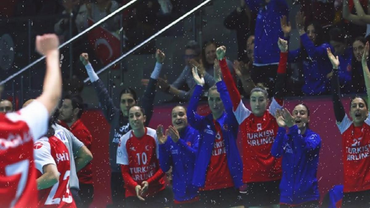 A Milli Kadın Hentbol Takımı, Bulgaristan'ı farklı geçti