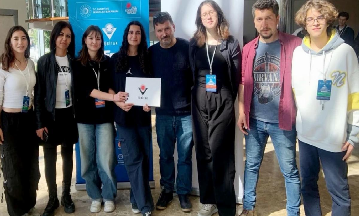 Antalya Göynük Fen Lisesi Deprem Sonrası Tarama Tespit ve Afet Müdahale İHA Sistemleri Projesiyle Bölge Birincisi Oldu