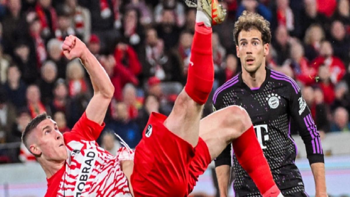 Bayern Münih'e zirve yarışında bir darbe de Freiburg vurdu