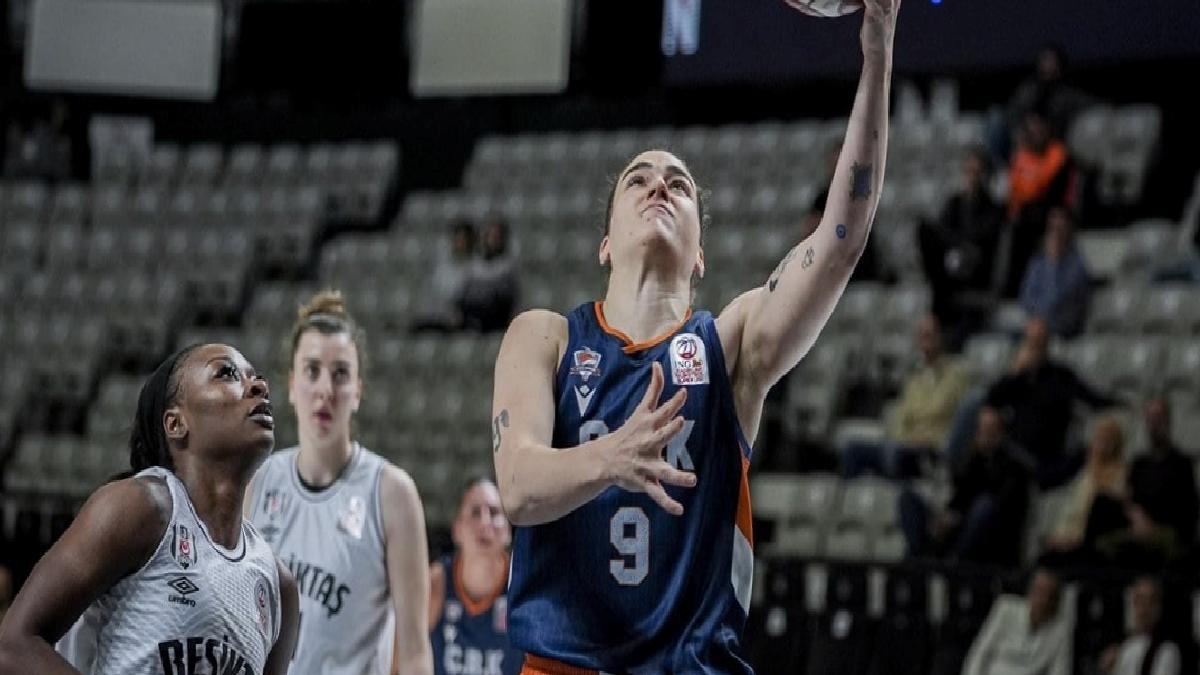 Beşiktaş evinde ÇBK Mersin'e yenildi